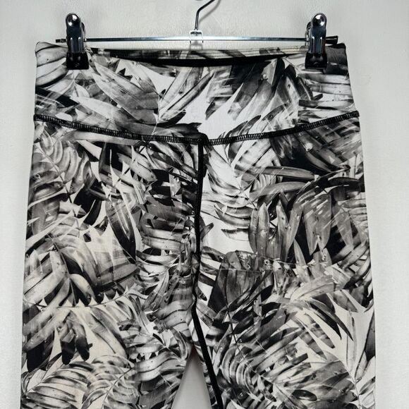 Prana Cropped Leggings Women Small White Back Floral Stretch Wicking Made in USA - Picture 2 of 7